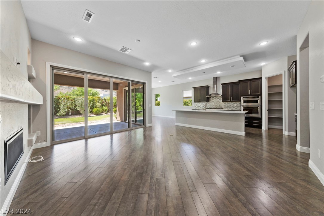 6009 Silvalde Lane