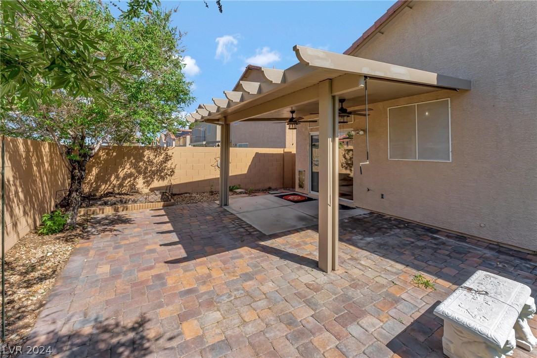 8644 Honey Vine Avenue
