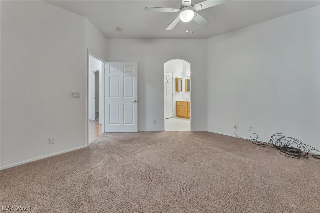 8644 Honey Vine Avenue