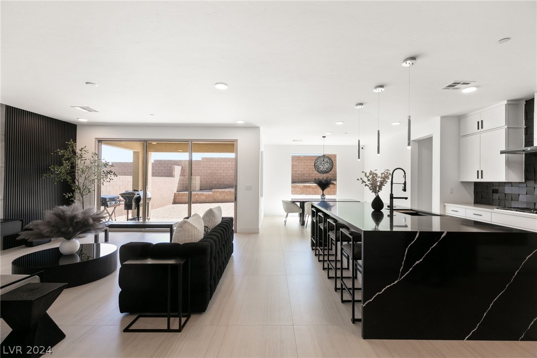 11967 Rockview Point Street