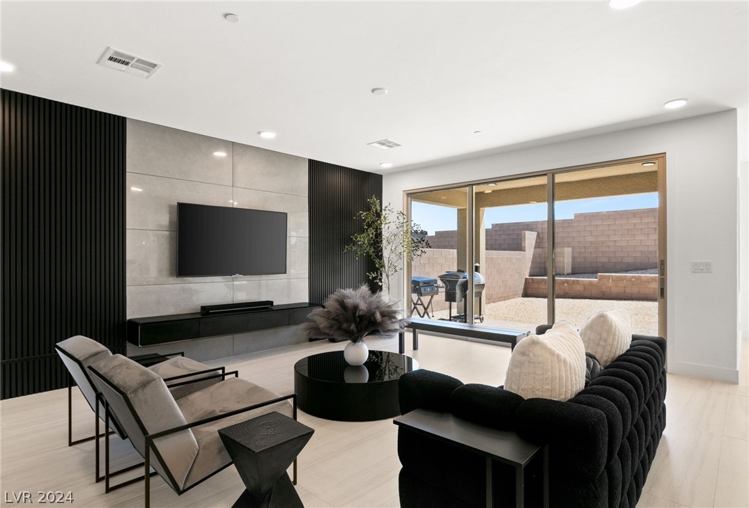 11967 Rockview Point Street