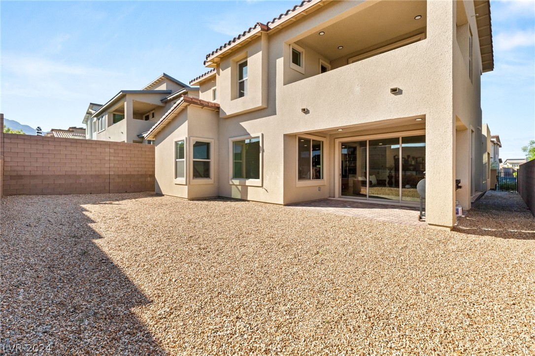 11967 Rockview Point Street