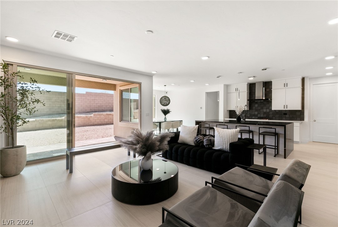 11967 Rockview Point Street