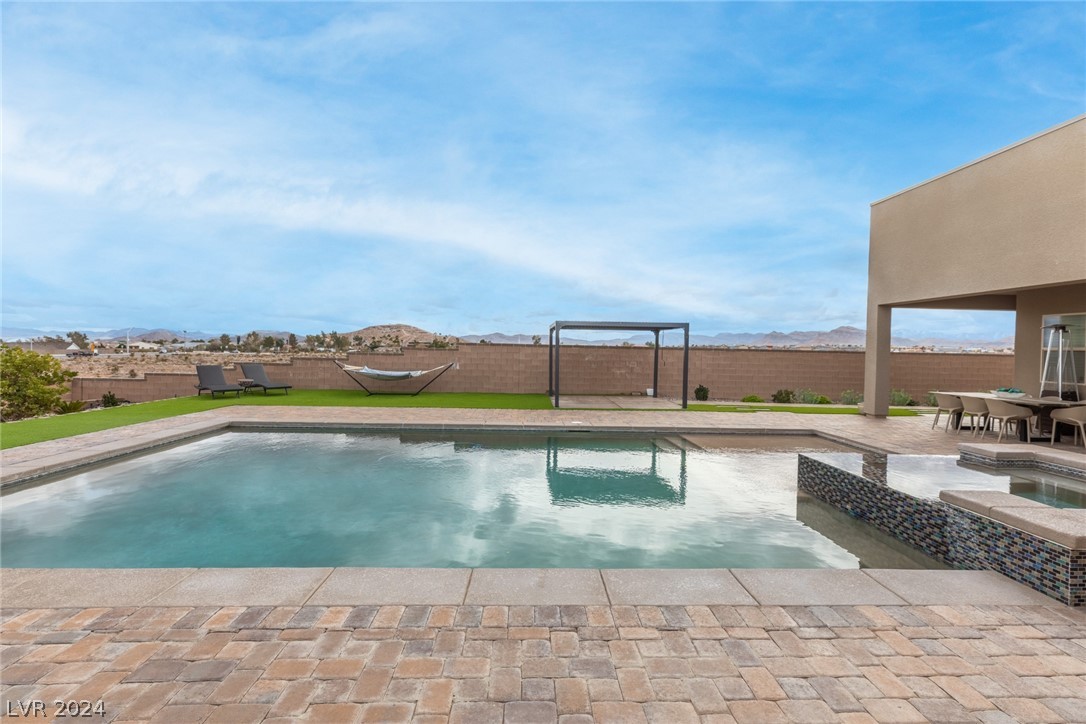 8794 South Miller Lane