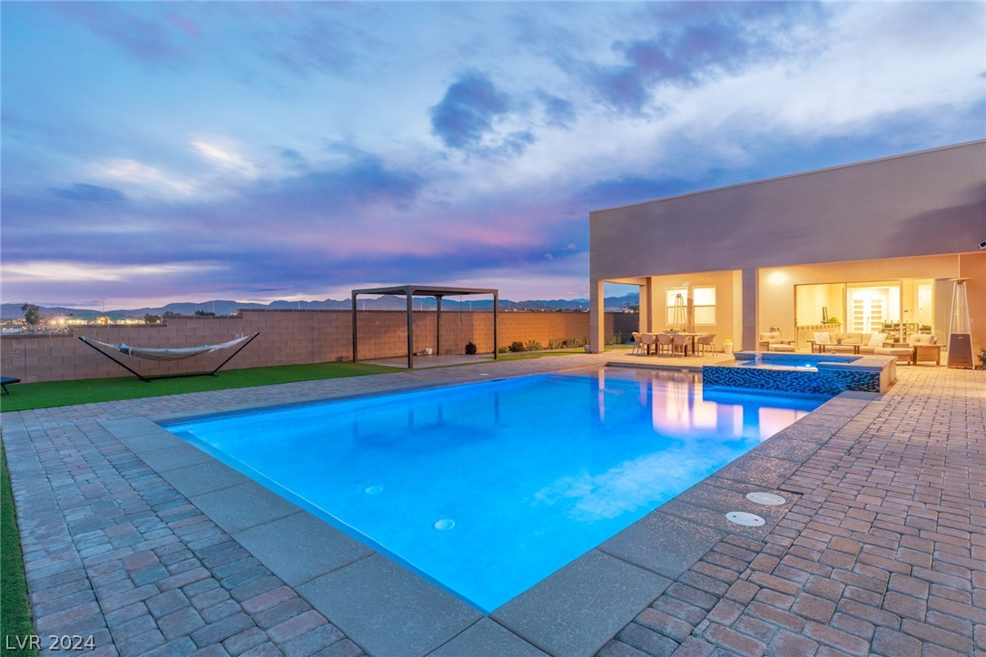 8794 South Miller Lane