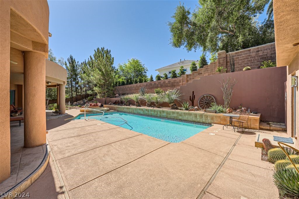 9805 Highridge Drive