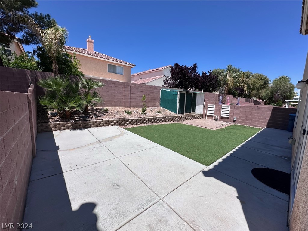 7471 Jacaranda Leaf Street