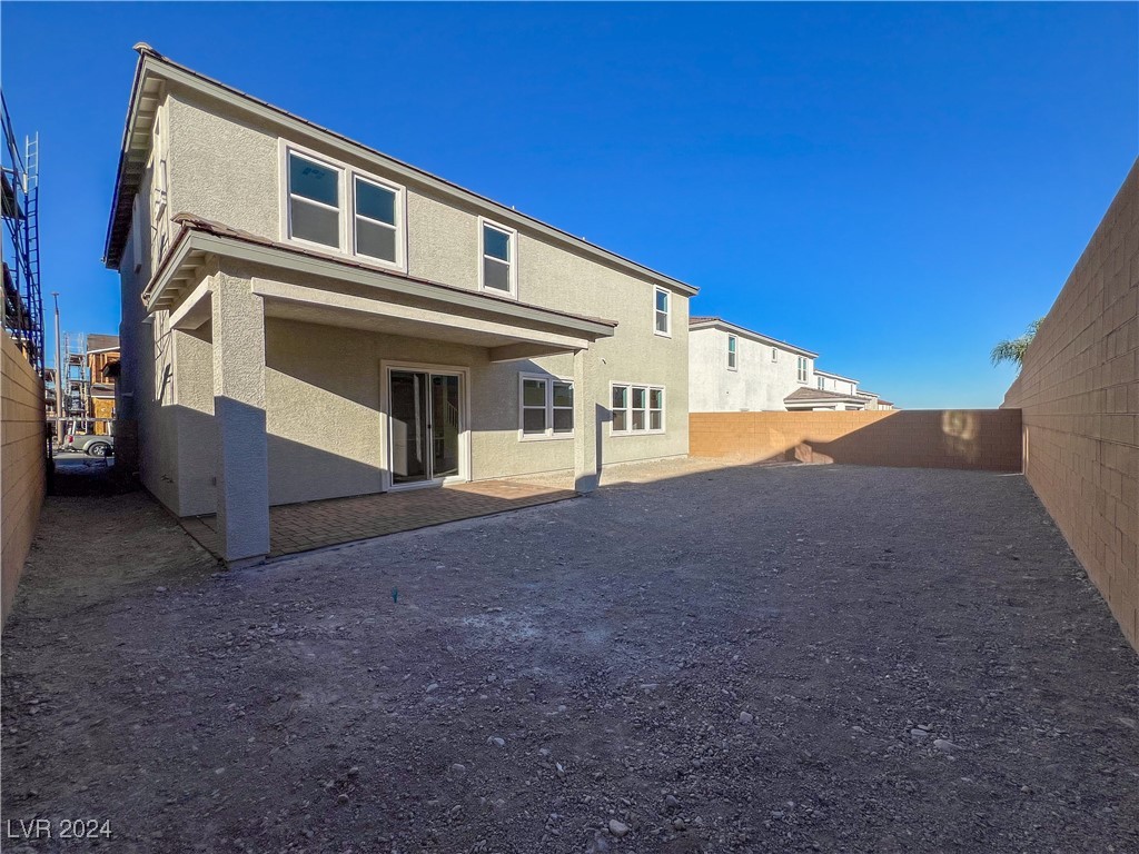10209 Bismarck Palms Avenue
