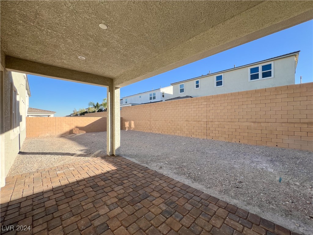 10209 Bismarck Palms Avenue