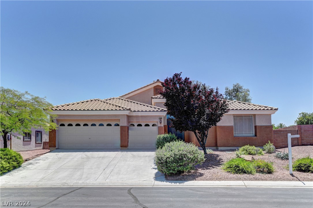 2709 Tropicbird Drive