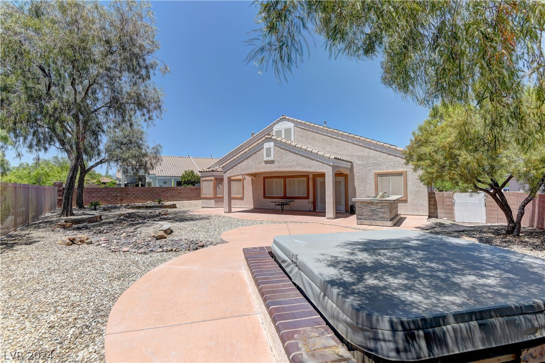 2709 Tropicbird Drive