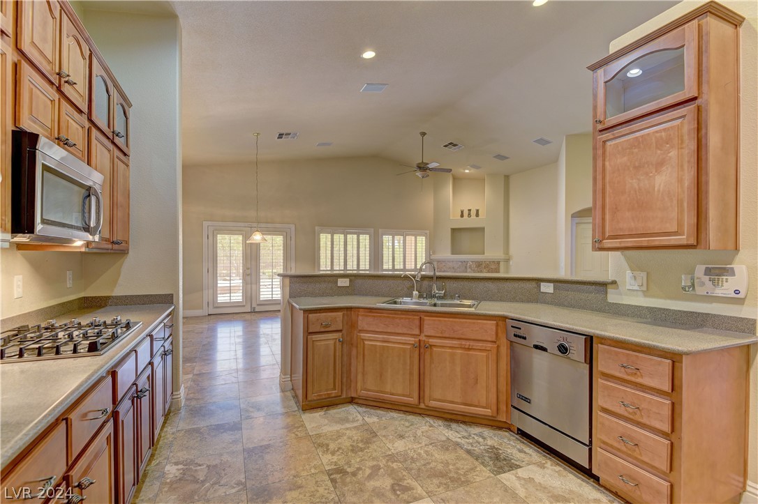 2709 Tropicbird Drive