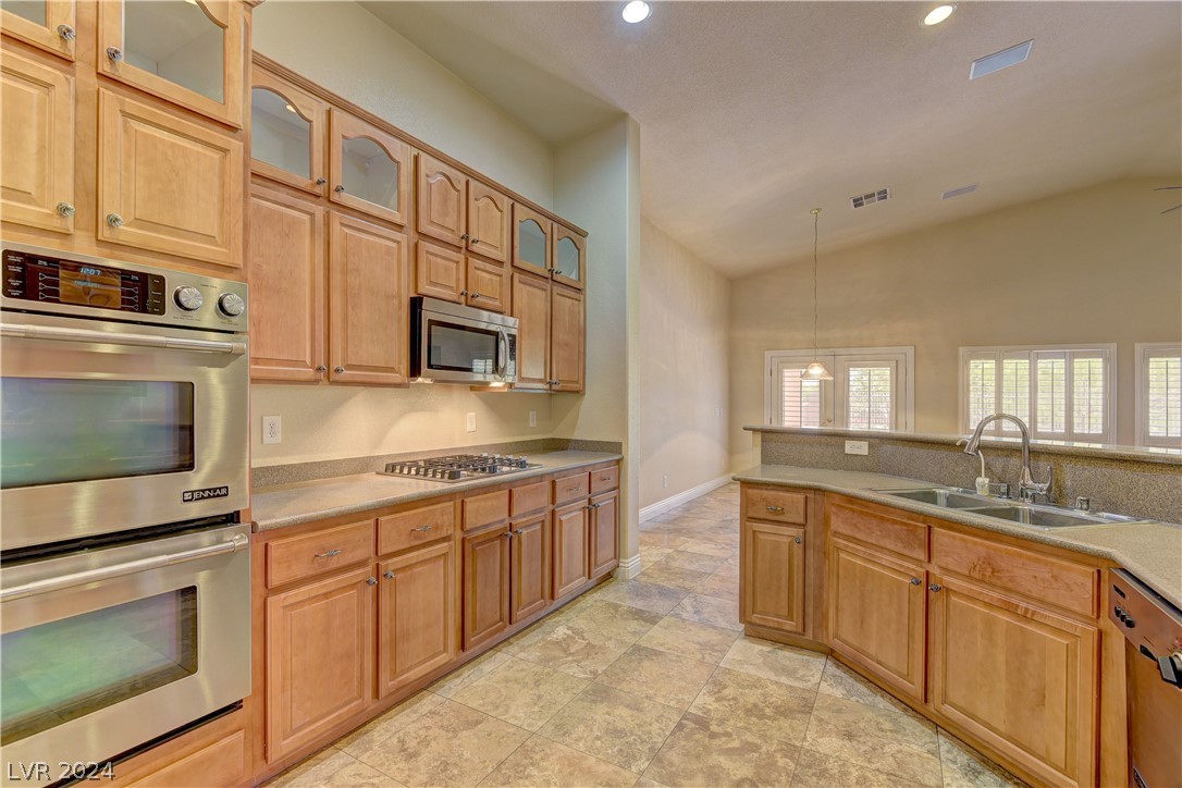 2709 Tropicbird Drive