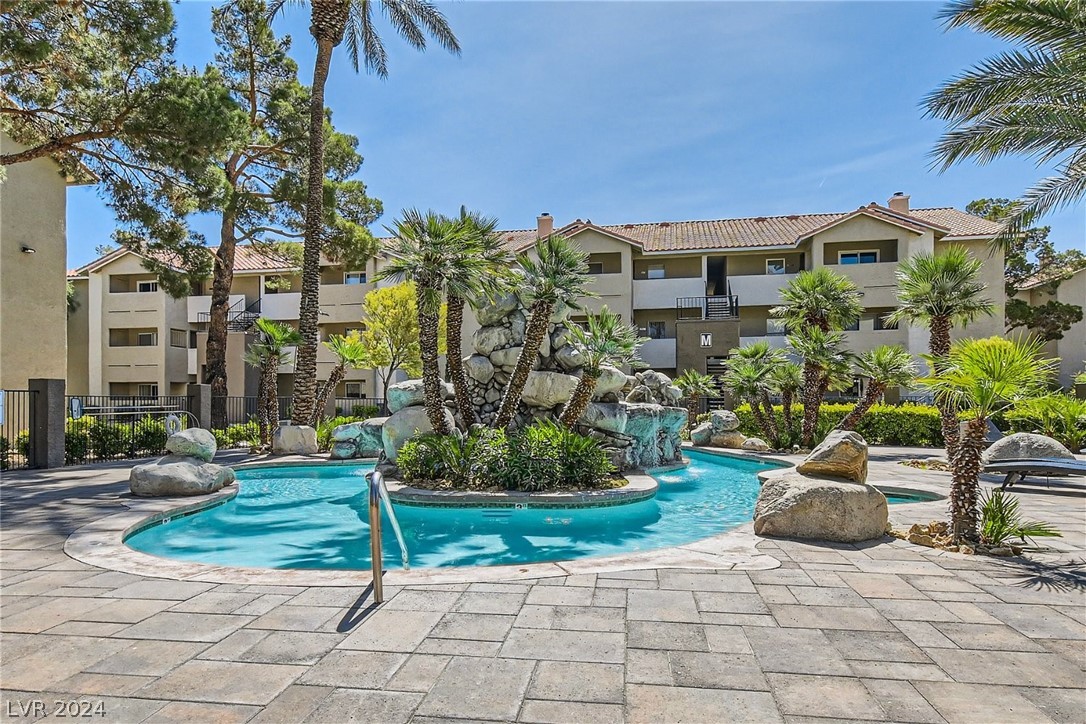4200 South Valley View Boulevard 1072