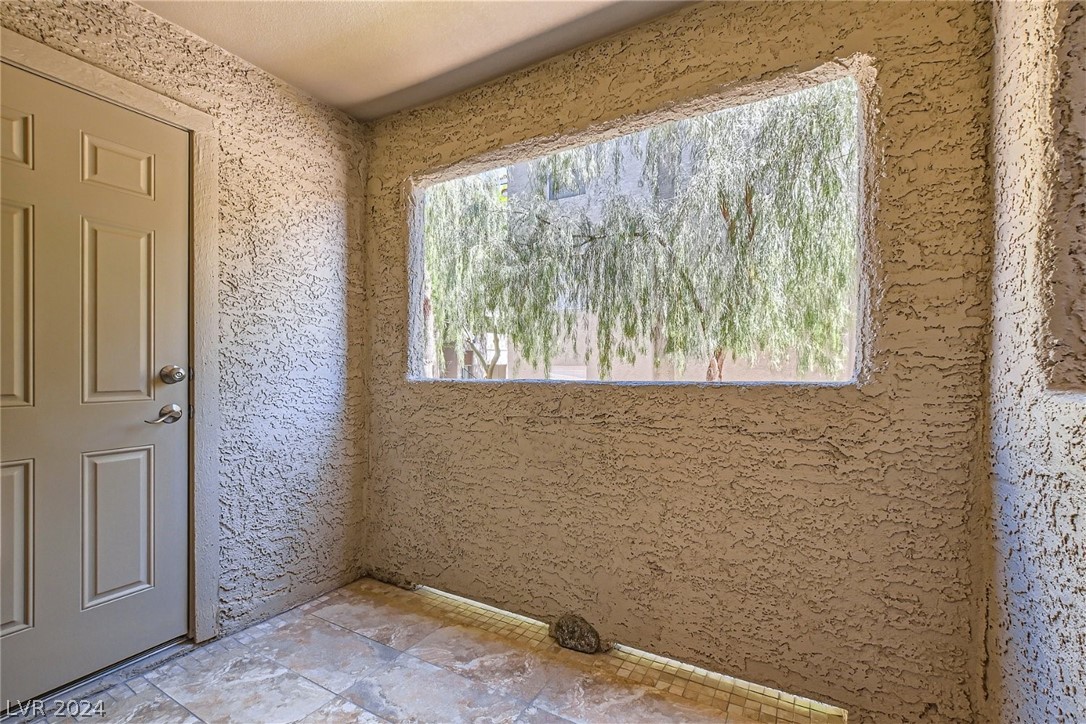 4200 South Valley View Boulevard 1072