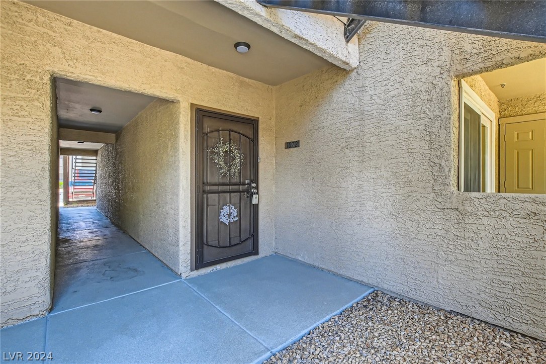 4200 South Valley View Boulevard 1072