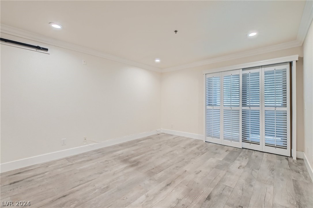 4200 South Valley View Boulevard 1072