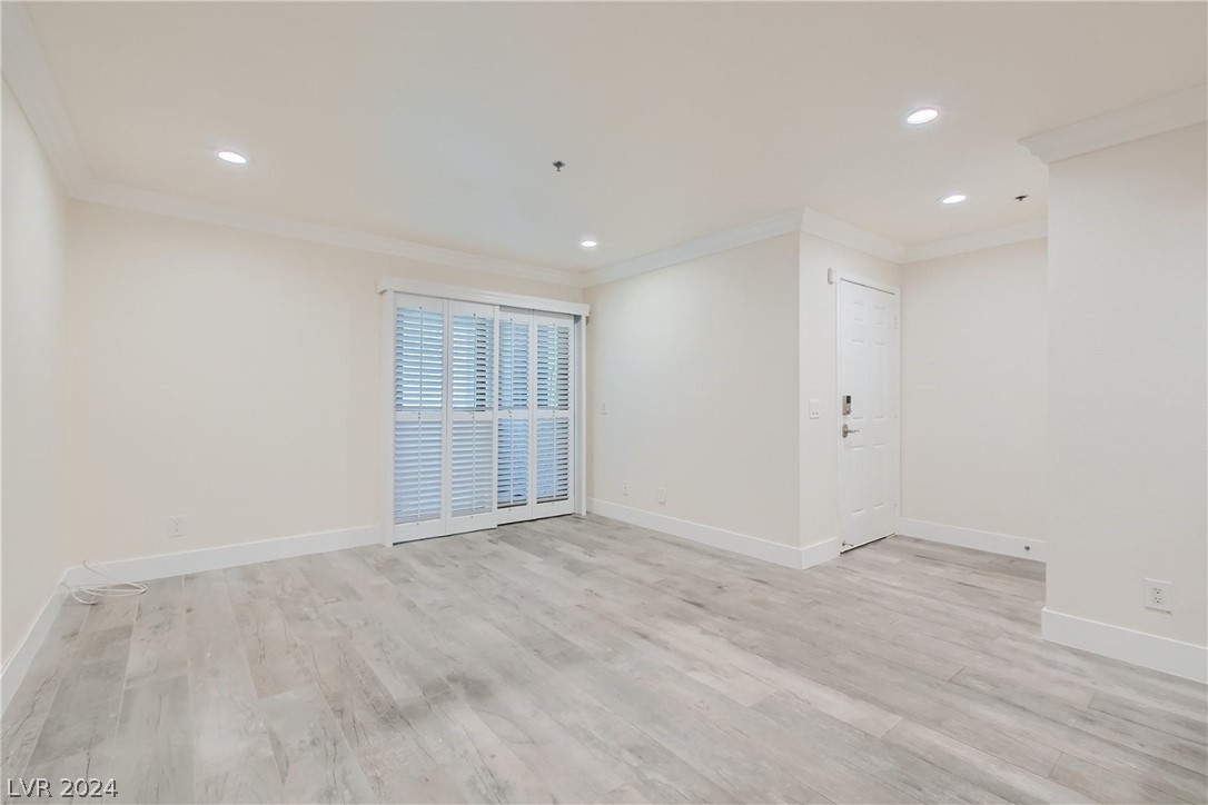 4200 South Valley View Boulevard 1072