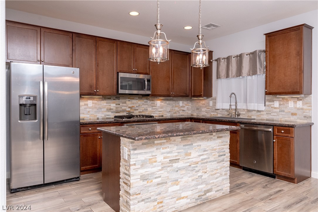 10758 Wrigley Field Avenue