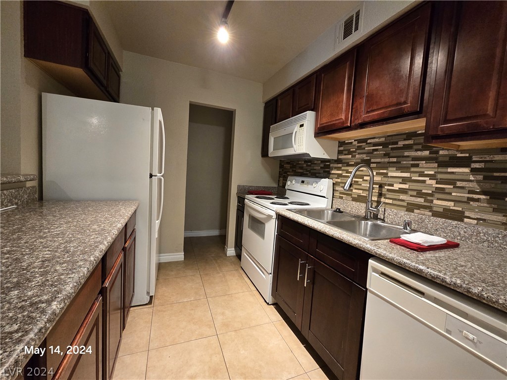 2606 South Durango Drive 136