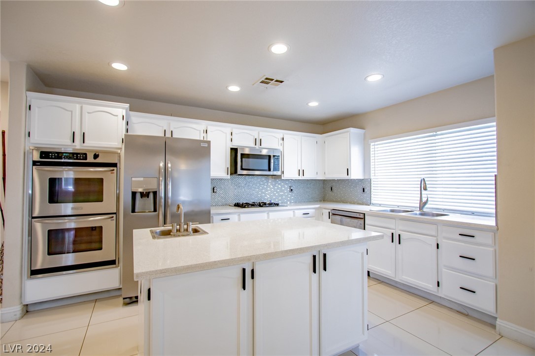 7820 Millhopper Avenue