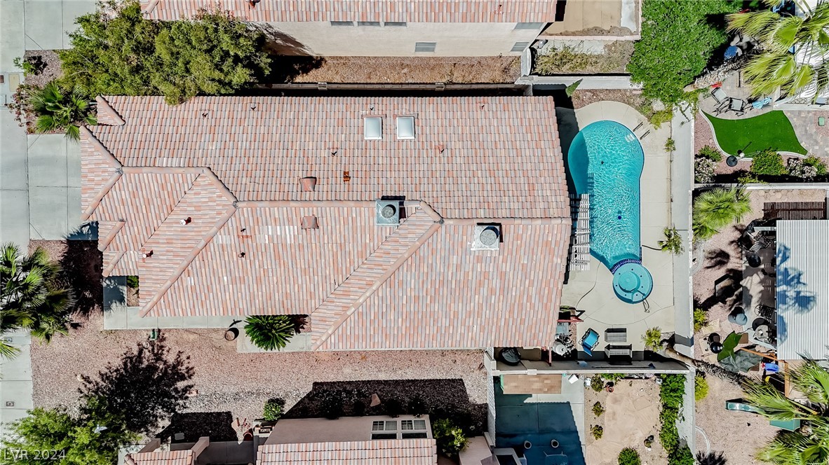 7820 Millhopper Avenue