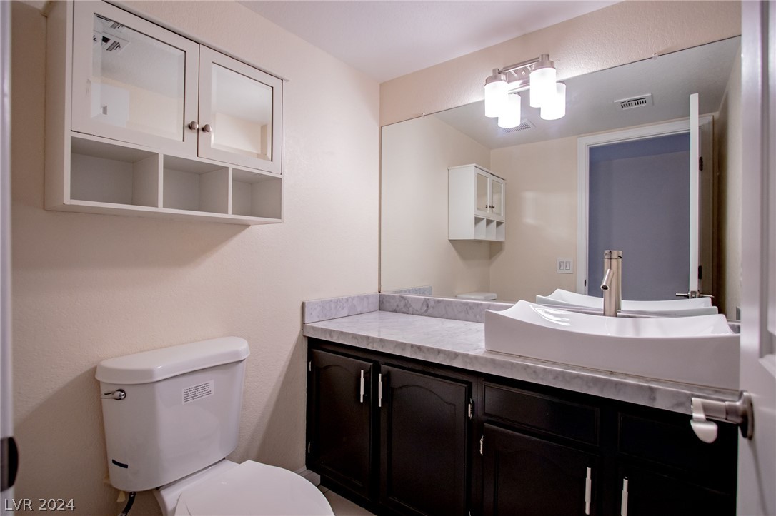 7820 Millhopper Avenue