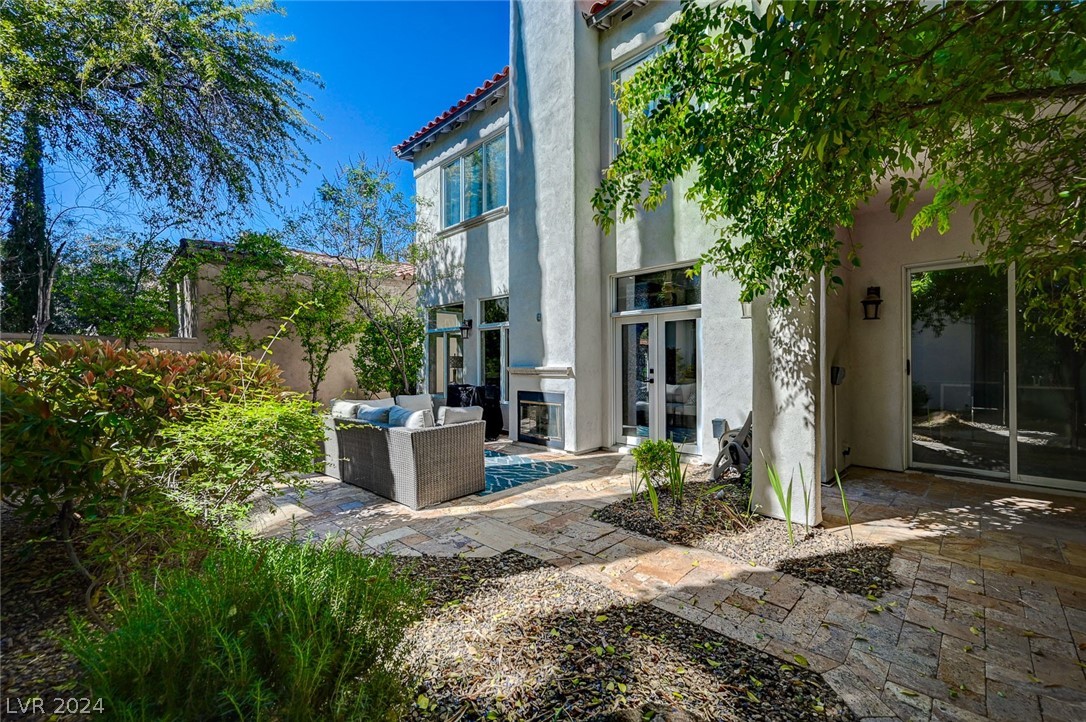 9005 Robinson Ridge Drive