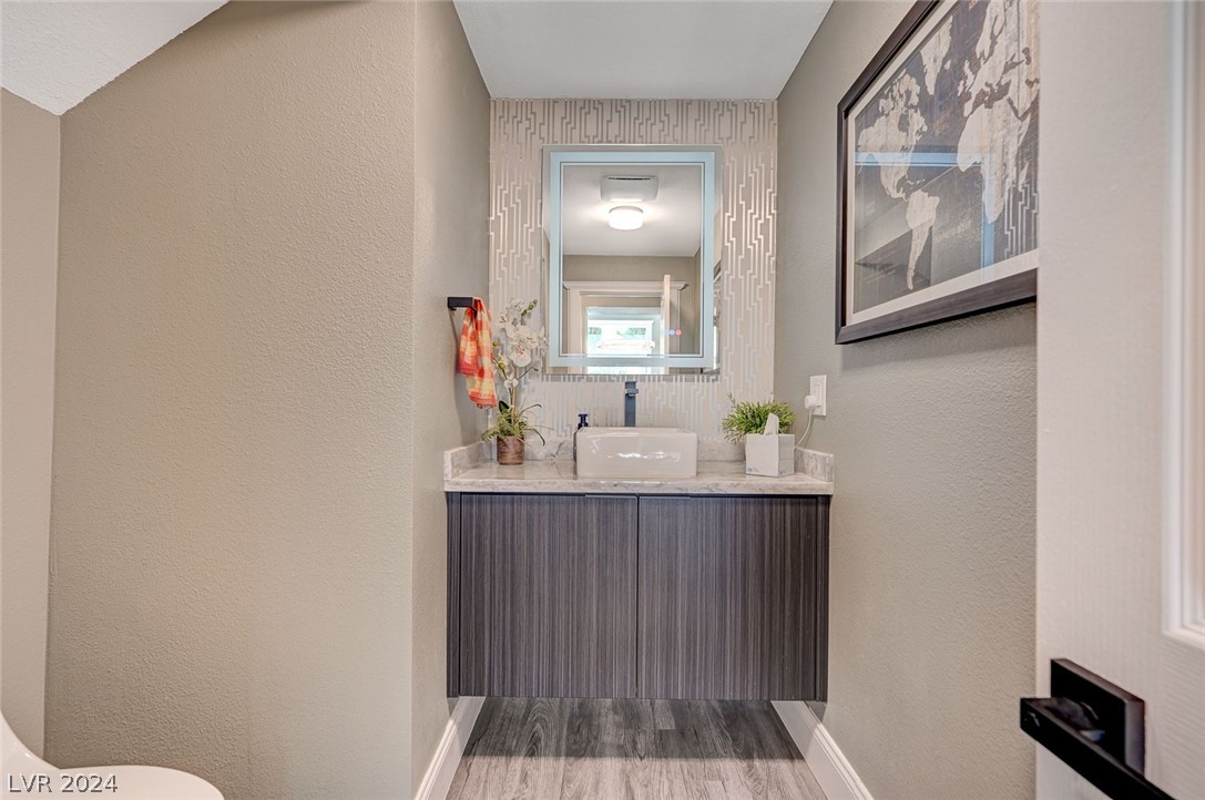 9005 Robinson Ridge Drive