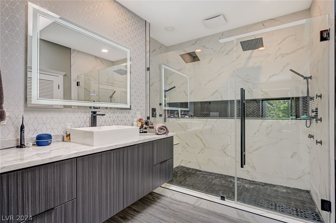 9005 Robinson Ridge Drive