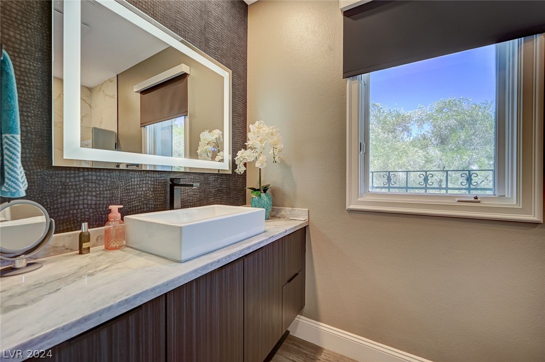 9005 Robinson Ridge Drive