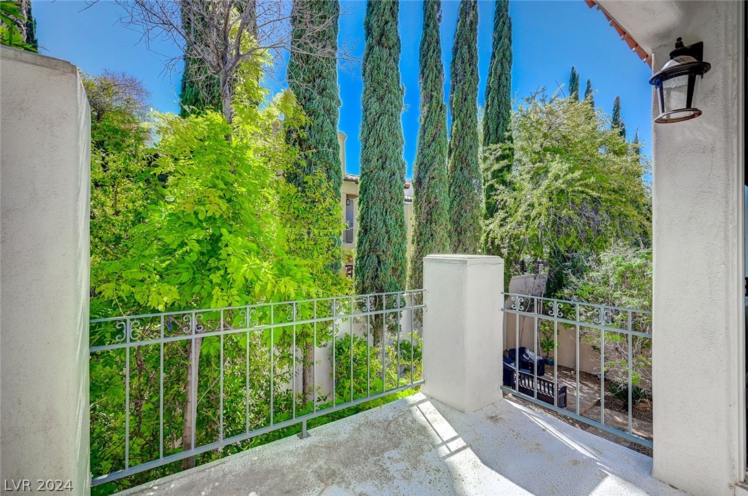 9005 Robinson Ridge Drive