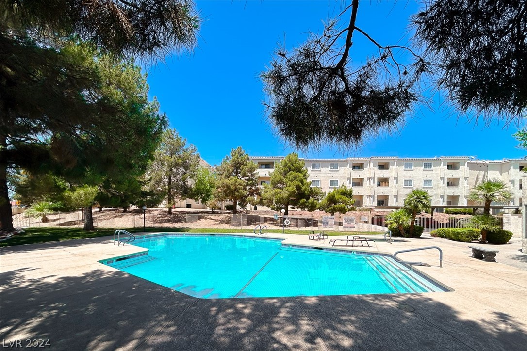 1823 Cutlass Drive 1823