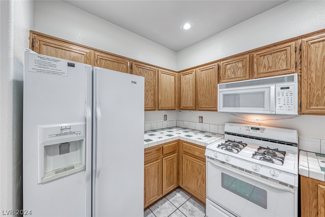 1823 Cutlass Drive 1823