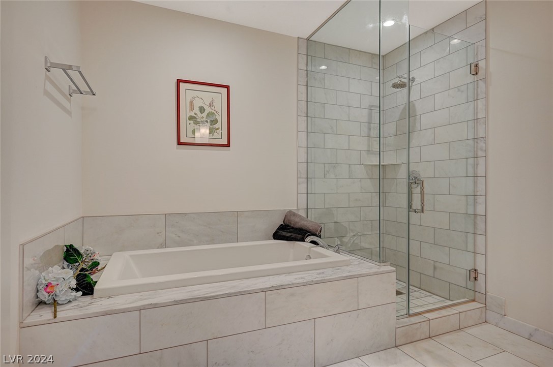 4471 Dean Martin Drive 2105