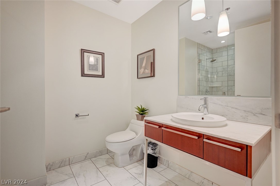 4471 Dean Martin Drive 2105