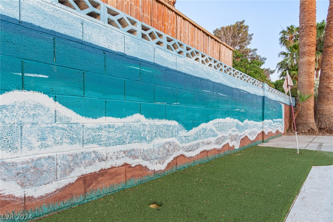 5264 Annie Oakley Drive