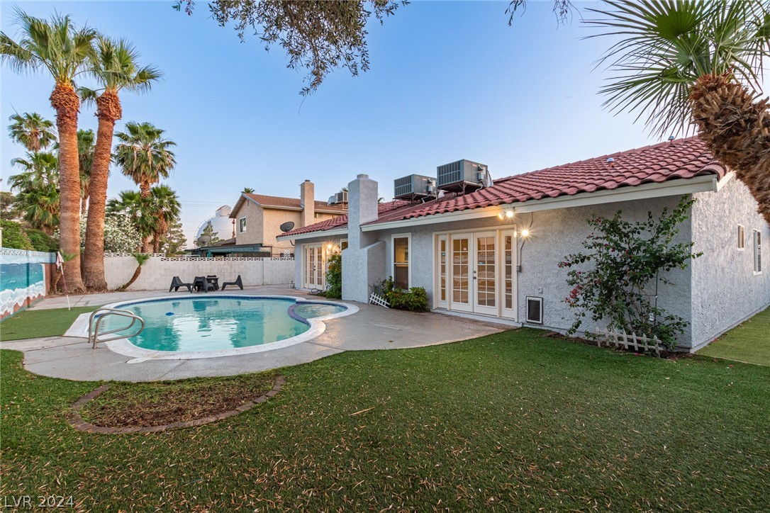 5264 Annie Oakley Drive