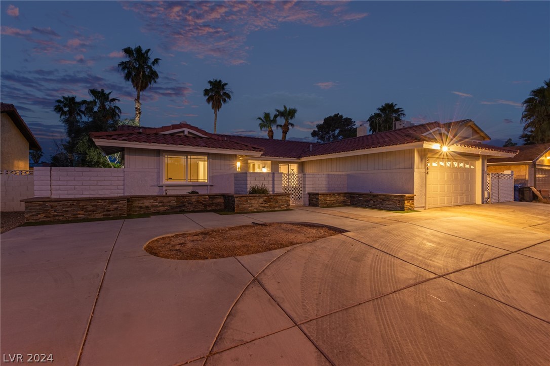 5264 Annie Oakley Drive