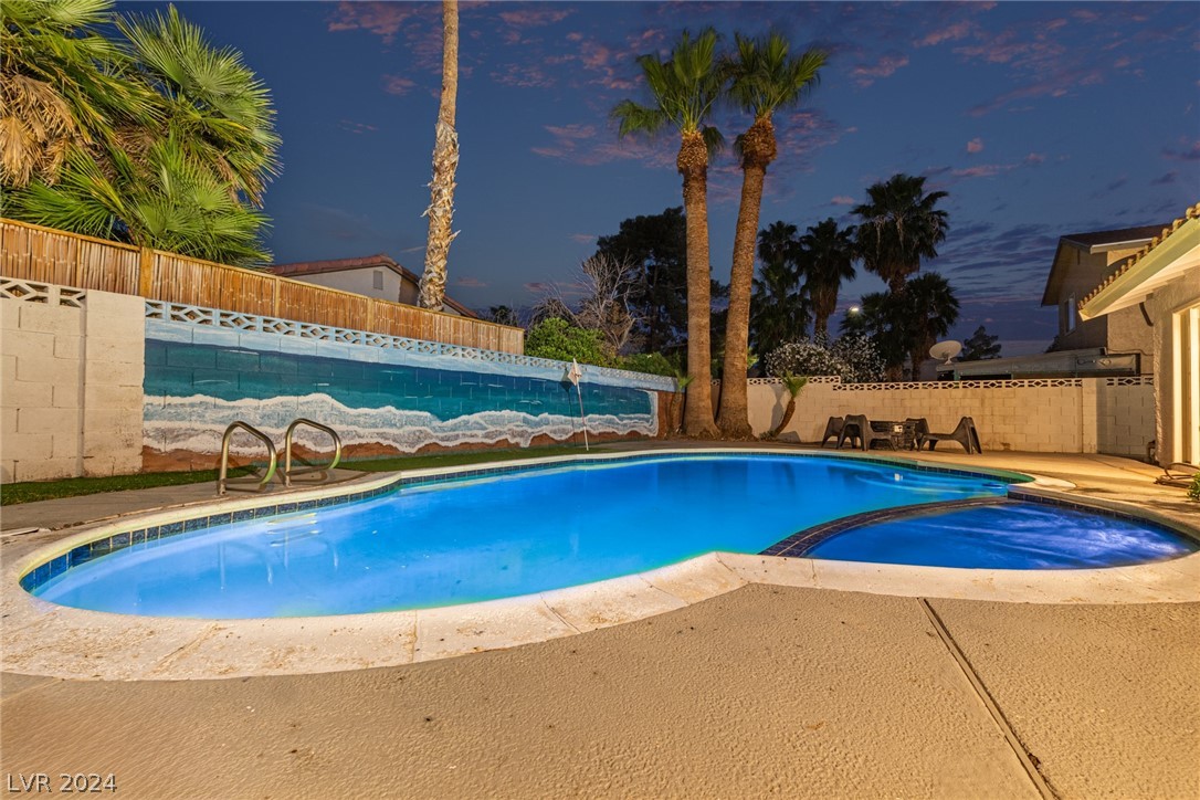 5264 Annie Oakley Drive