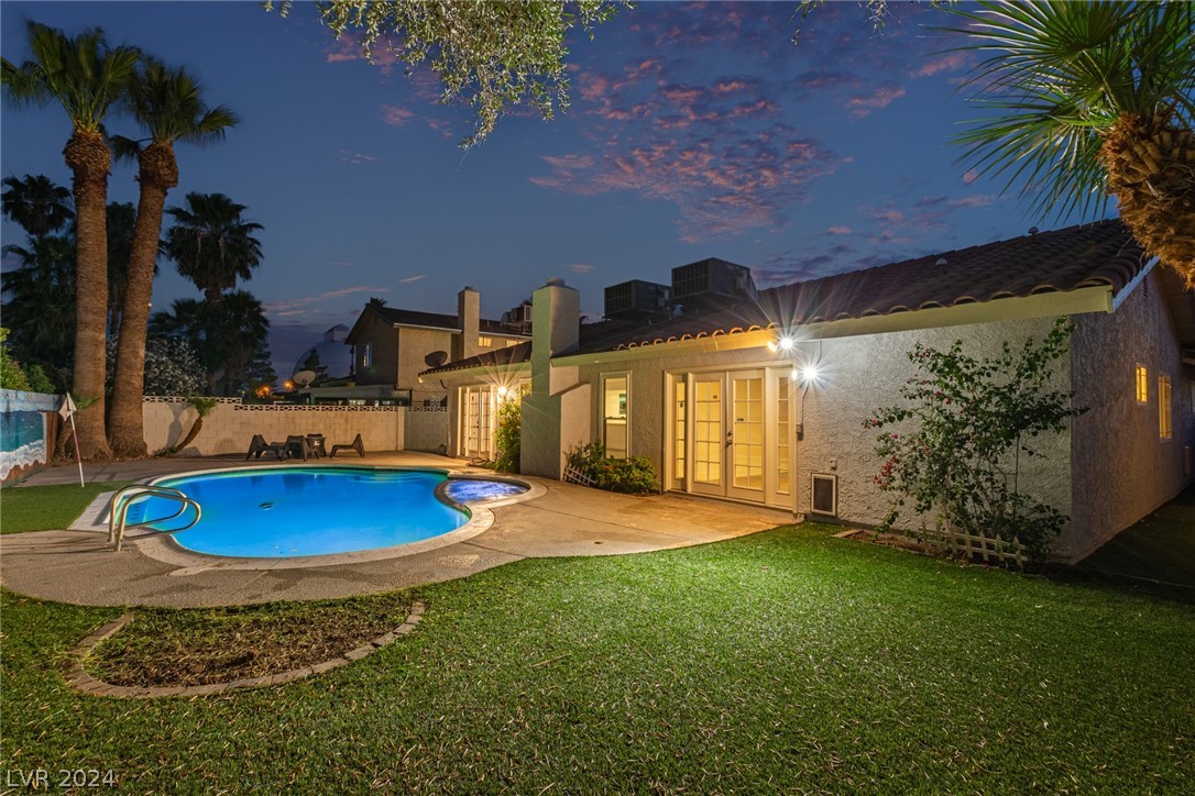 5264 Annie Oakley Drive