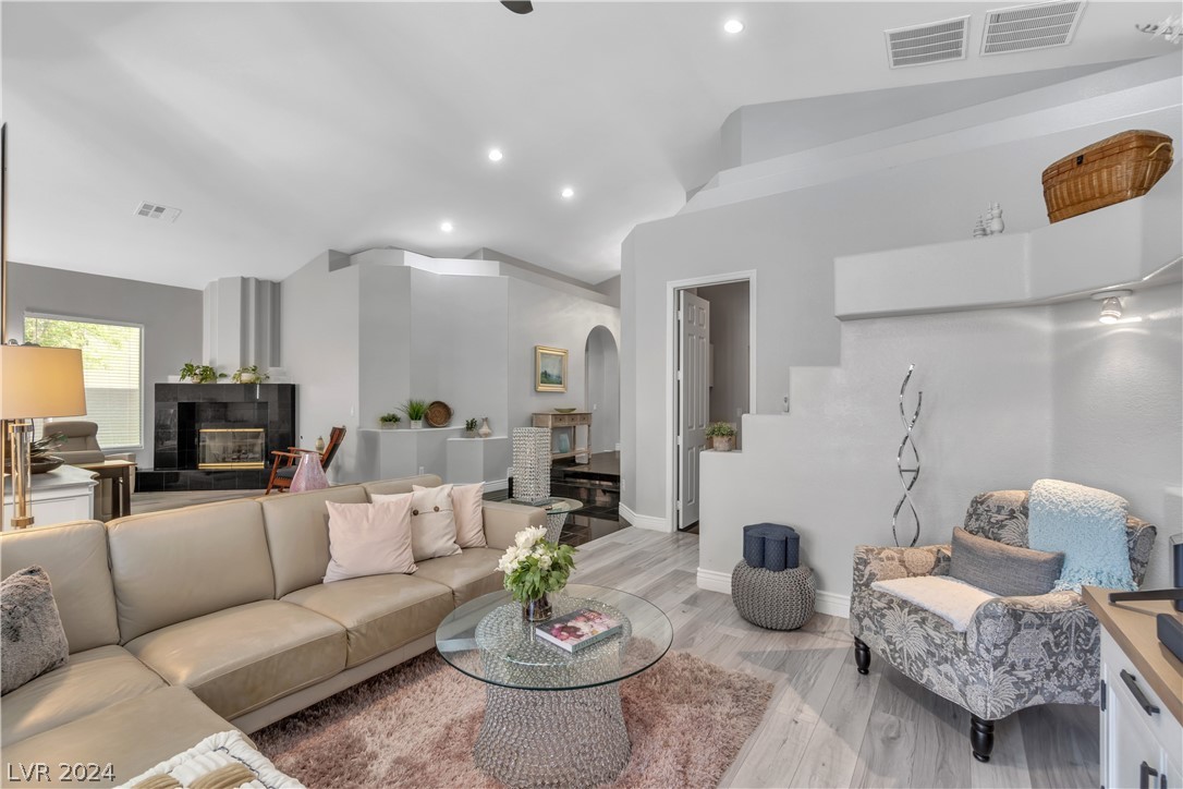 8940 La Manga Avenue