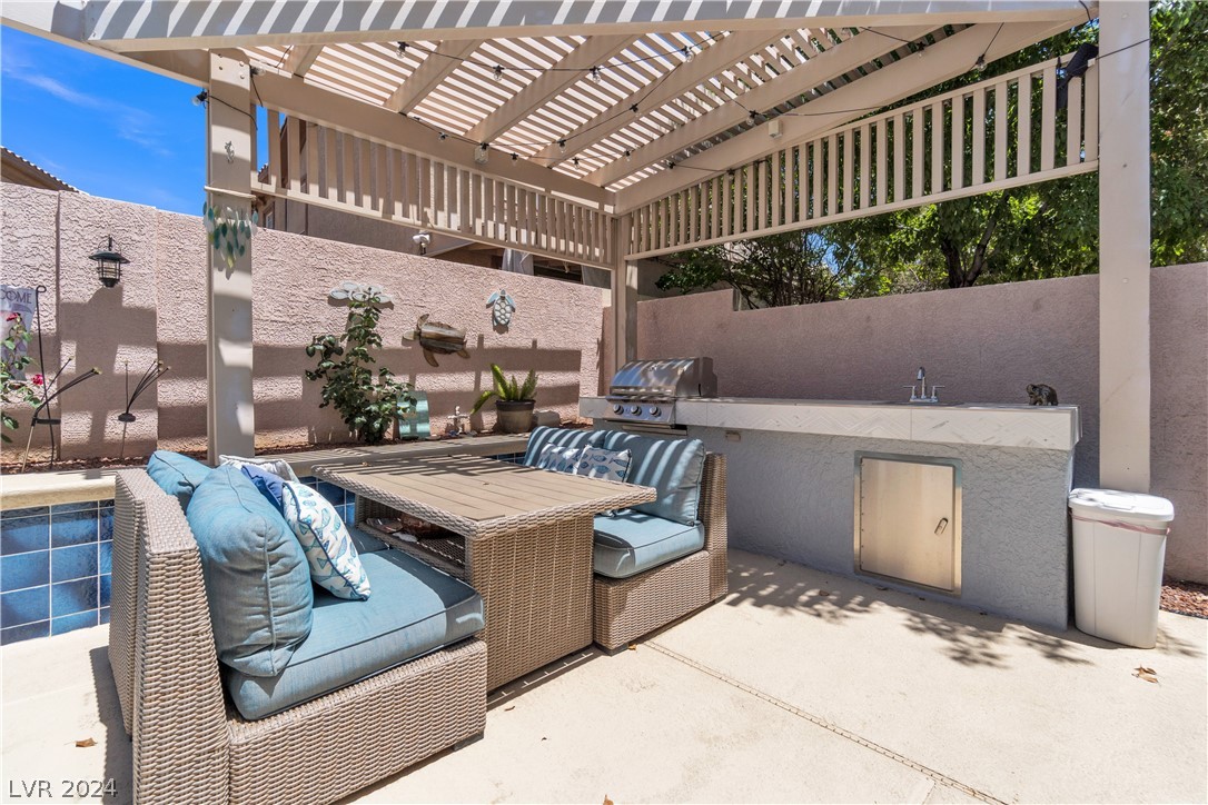 8940 La Manga Avenue