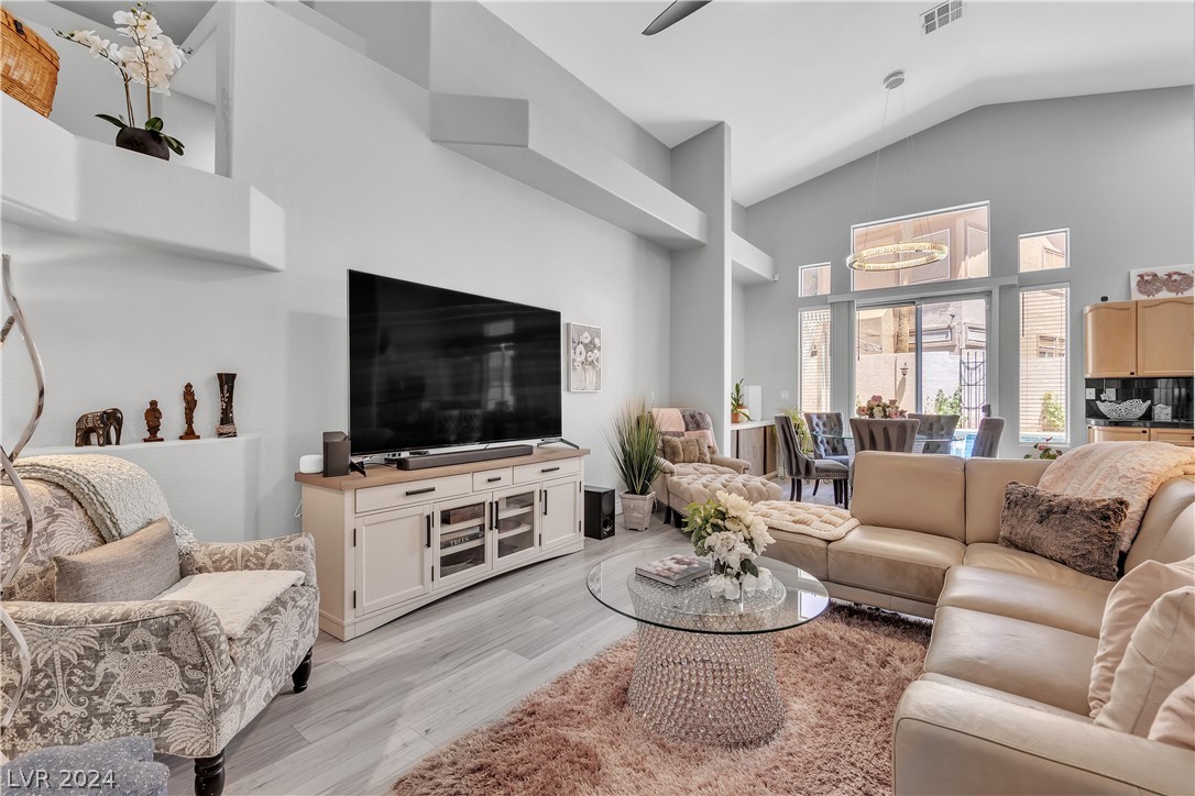 8940 La Manga Avenue