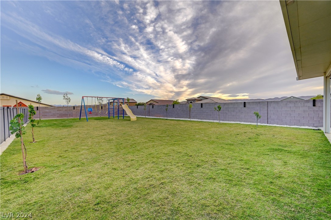 1597 Paintbrush Way