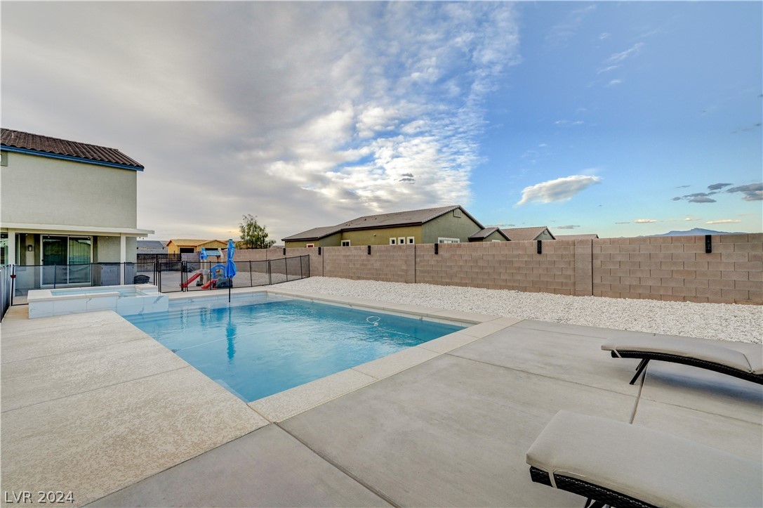 1597 Paintbrush Way