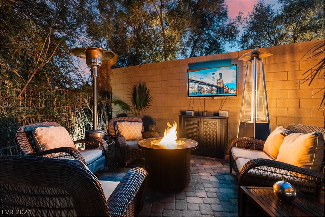 7722 Roaring Springs Circle