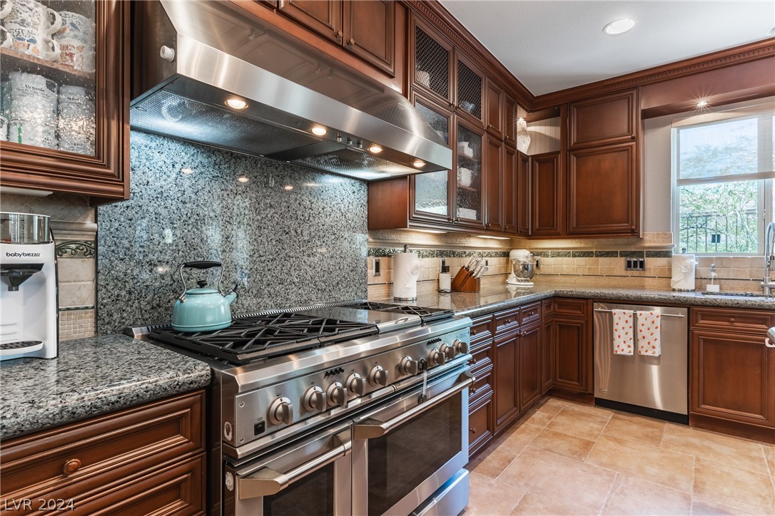 7722 Roaring Springs Circle