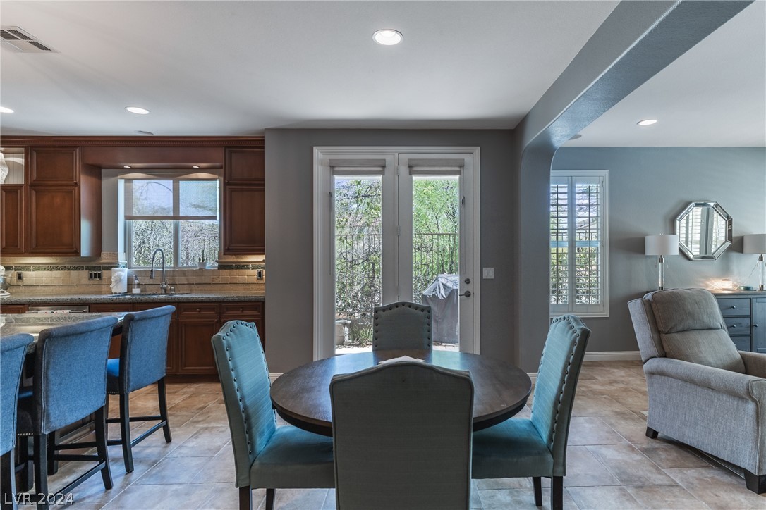 7722 Roaring Springs Circle
