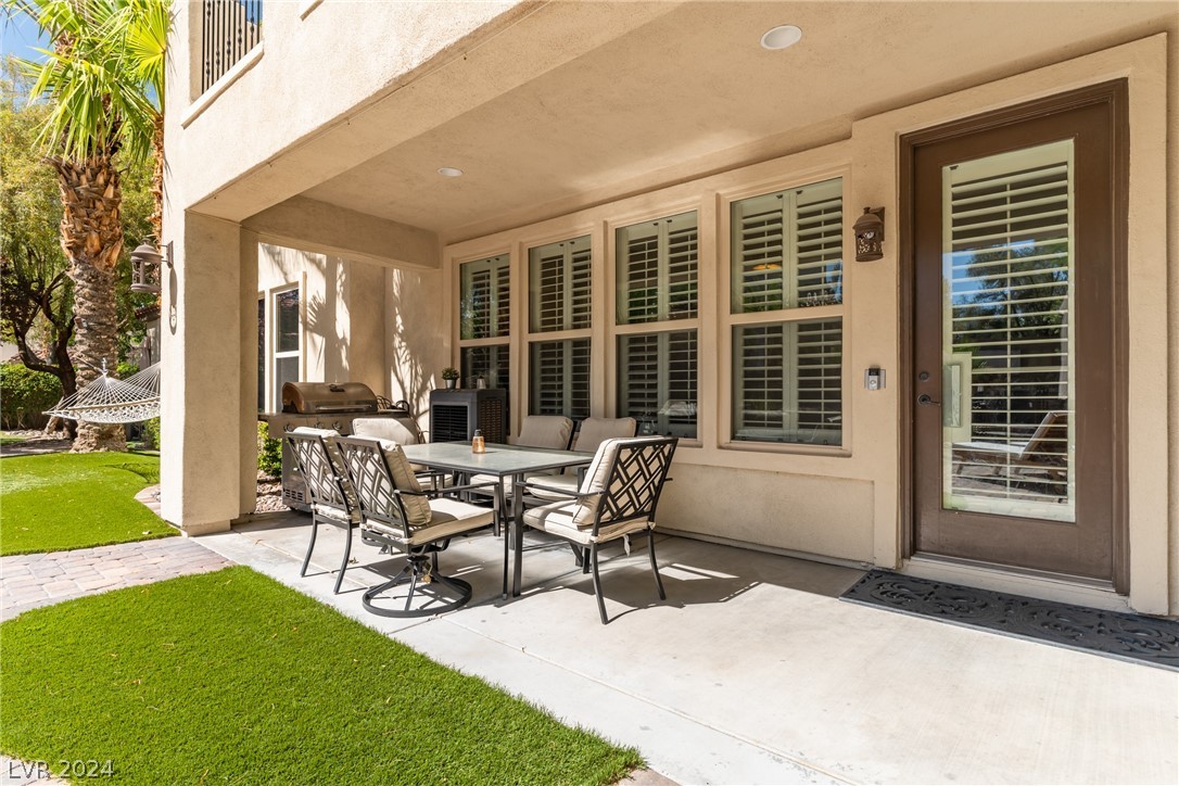 7722 Roaring Springs Circle